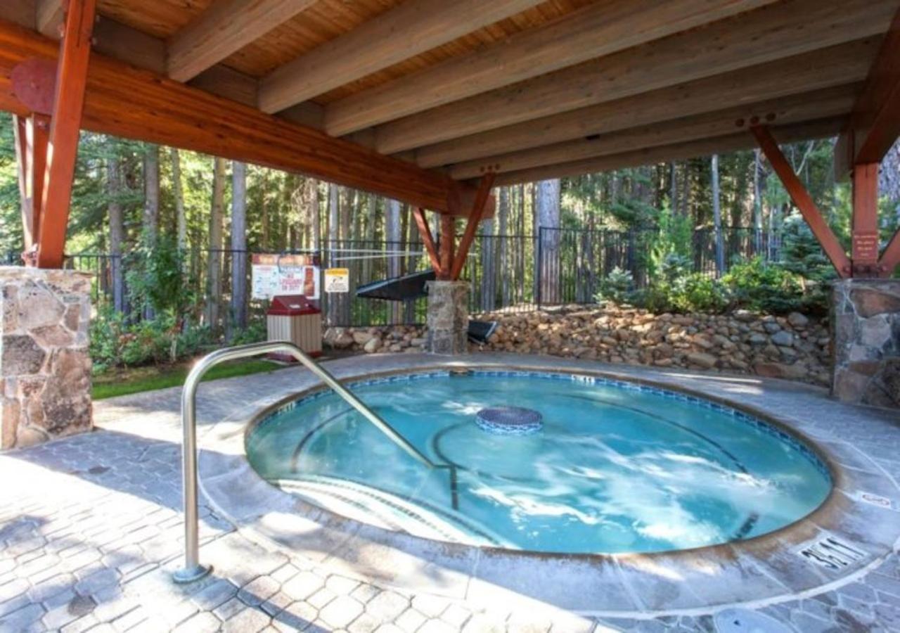 Cozy Northstar Village Condo Walk To Lifts 2 Full Ba Excellent Location 트럭키 외부 사진