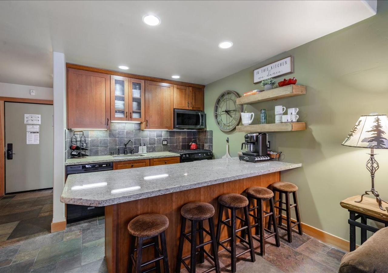 Cozy Northstar Village Condo Walk To Lifts 2 Full Ba Excellent Location 트럭키 외부 사진